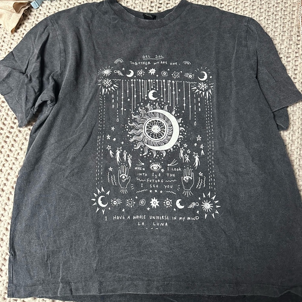 Urban outfitters del sol tee shirt